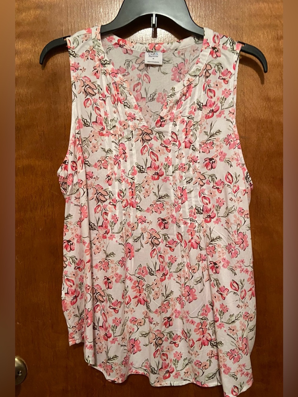 NWT Croft & Barrow Sleeveless Top